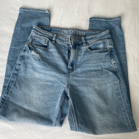 American Eagle mom jeans - Picture 1 of 4